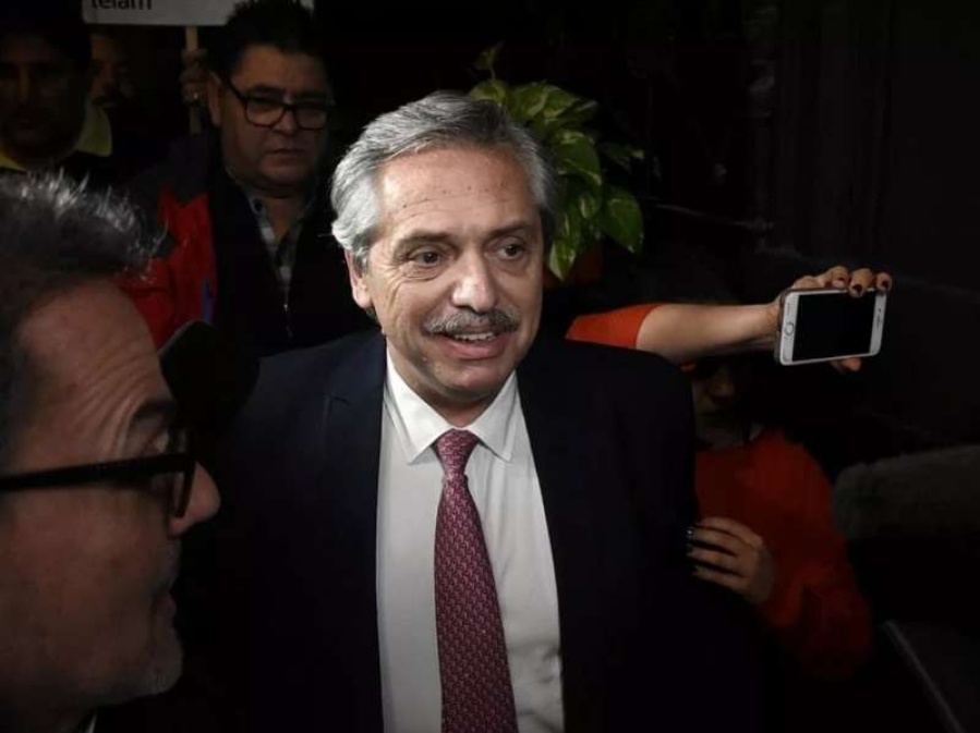 Alberto Fernández y Dujovne debatieron por la inflación y el déficit en las redes sociales