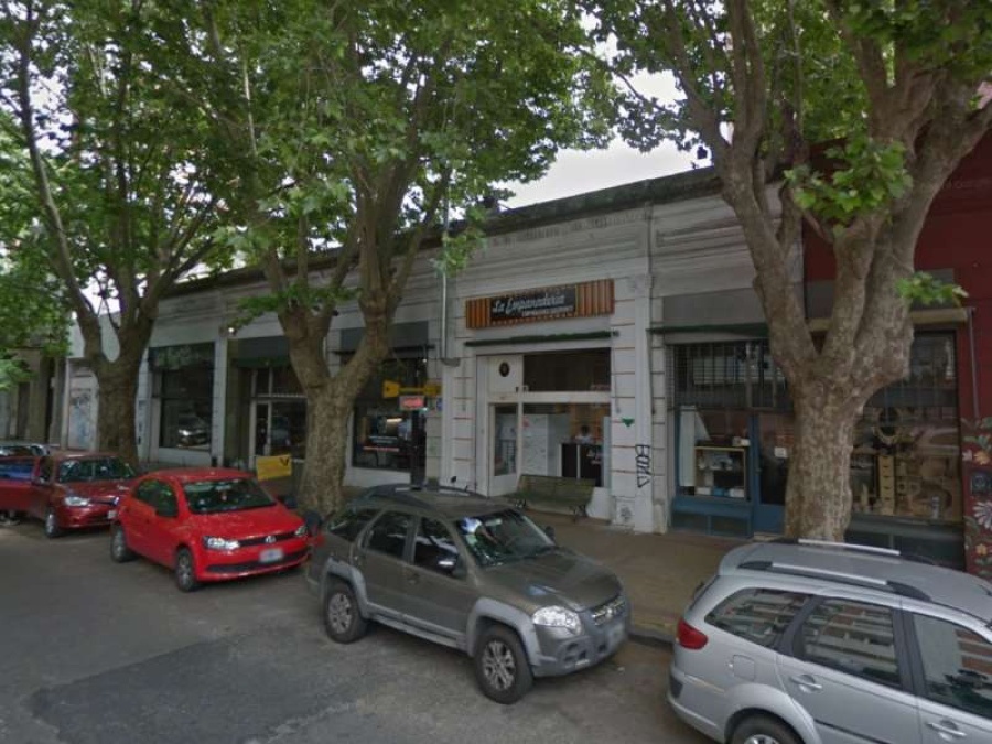 Insólito robo en el centro de La Plata: los ladrones no querían agarrar el dinero y se amenazaron