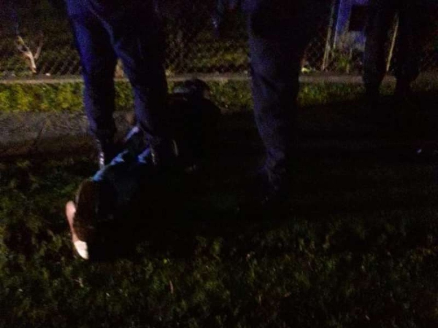 Tarde de furia: toma de rehenes, simulacros de mudanzas y golpe comando en La Plata