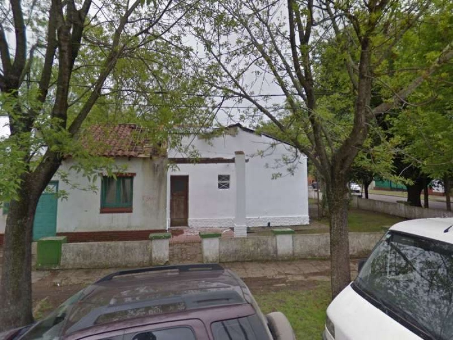 Fue a la salita de City Bell y le robaron la rueda del auto