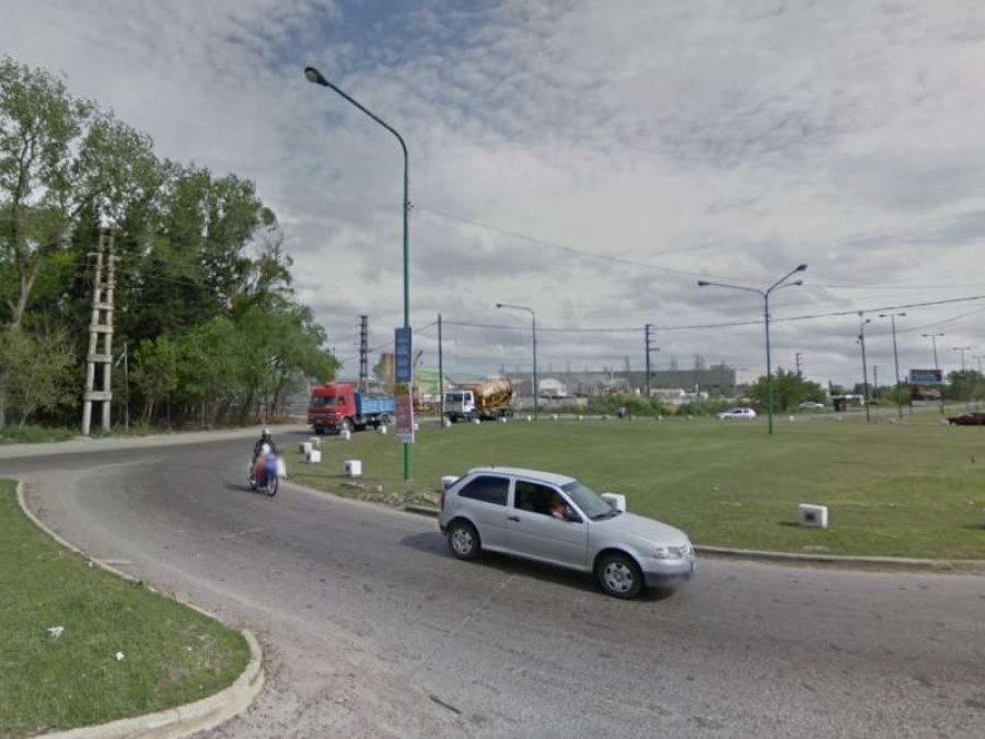 Dramático robo en La Plata: lo persiguieron, lo balearon y ofrece $10.000 de recompensa por su moto