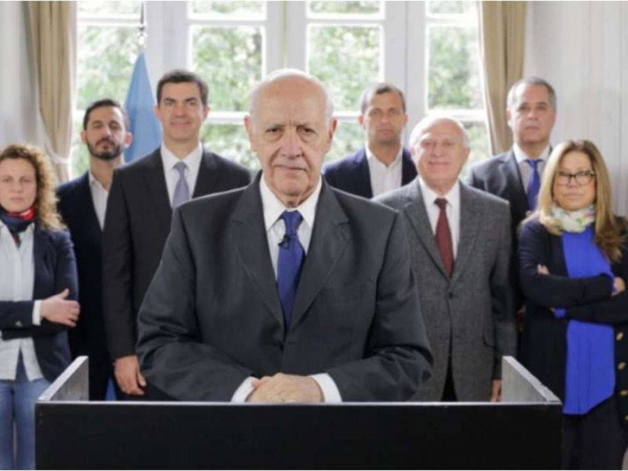 Roberto Lavagna pidió ”de inmediato” renegociar el crédito stand by con el FMI