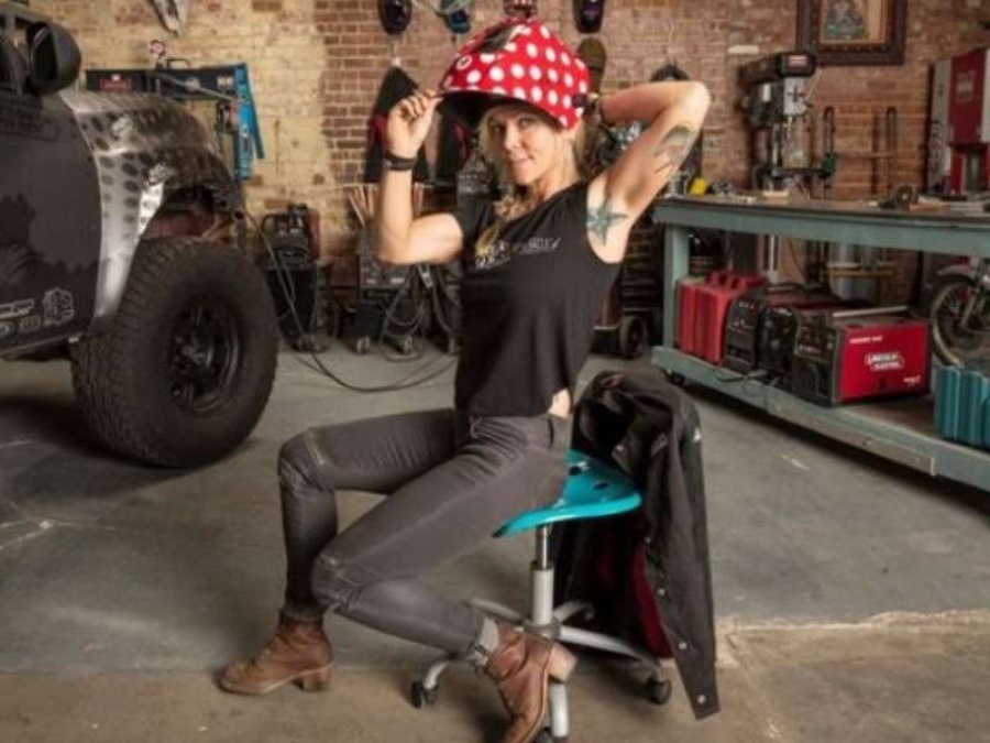 Murió la mujer más rápida del mundo mientras conducía a 800 km/h