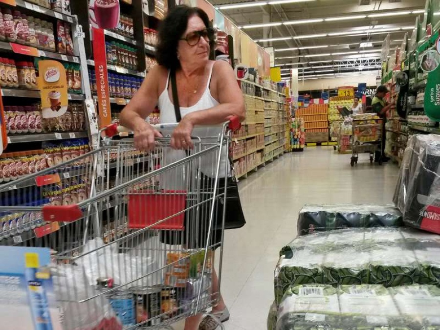 La inflación del año sería del 55% y el PBI caería 2,5%, según expectativas del mercado