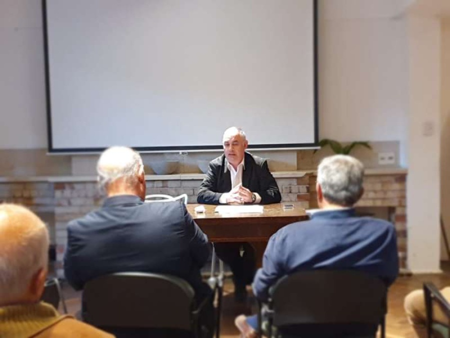 Crespi se presentó en el Centro de Ingenieros de la Provincia de Buenos Aires y continuó impulsando la propuesta de Consenso Federal