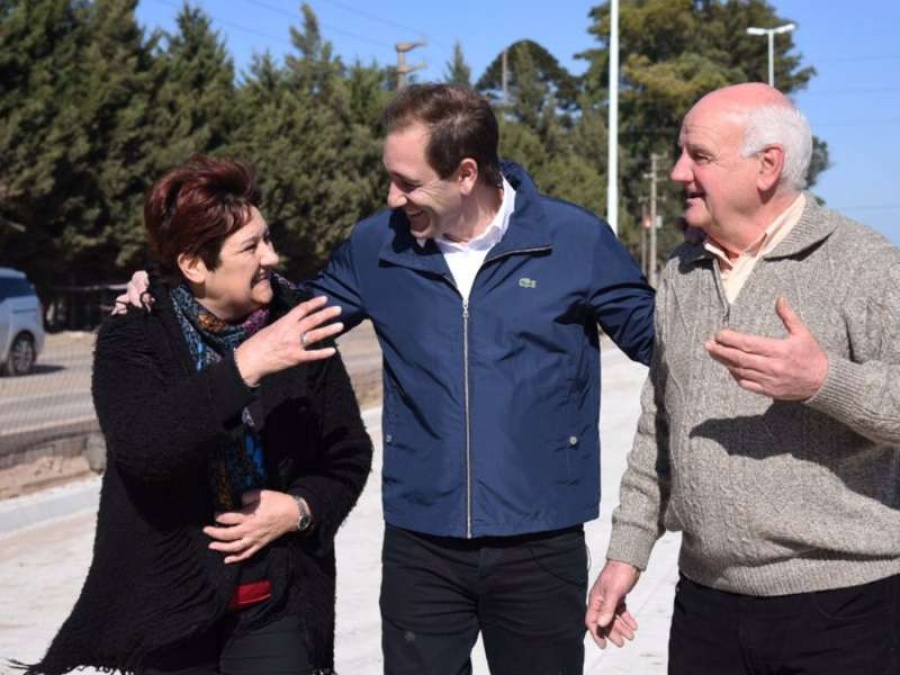 Garro: ”En mi caso me ha tocado gobernar un municipio, pero algunos han gobernado una sociedad de fomento, y otros una facultad; cada cual habla por su gobierno”