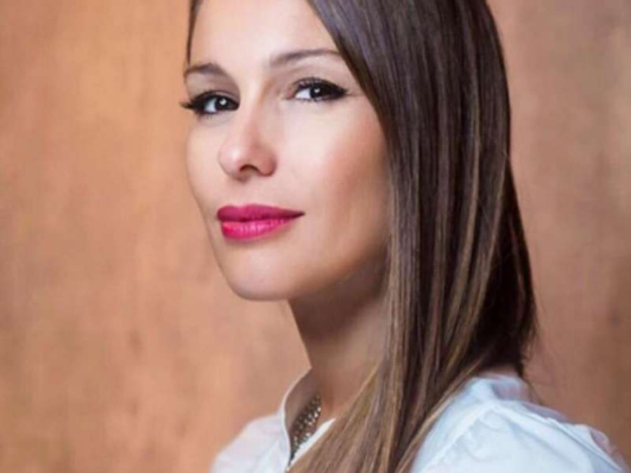 Pampita ”calentó” Instagram desde una piscina