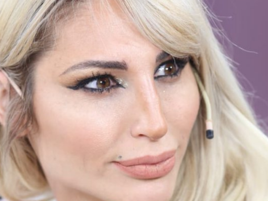 Un ex novio de Vicky Xipolitakis la destrozó al aire: ”Mata por cámara”