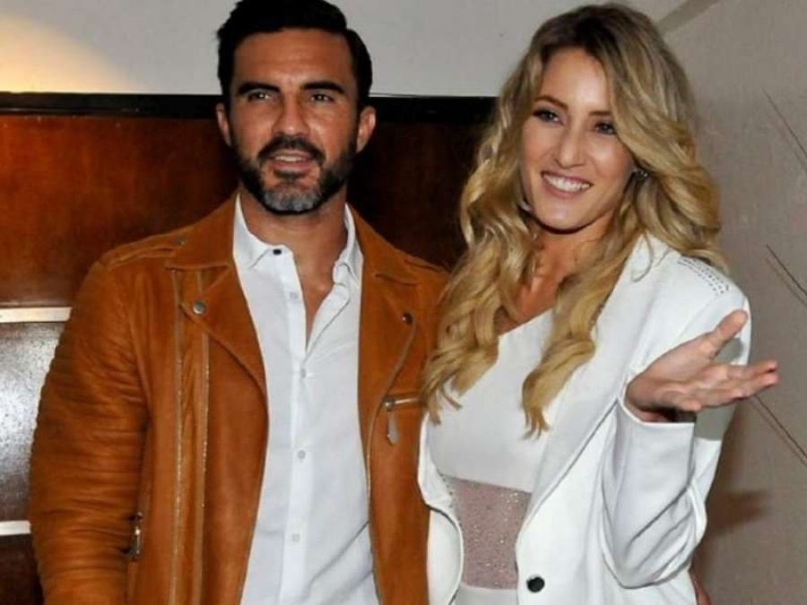 Mica Viciconte y Fabián Cubero ”se comprometieron” con una pulsera
