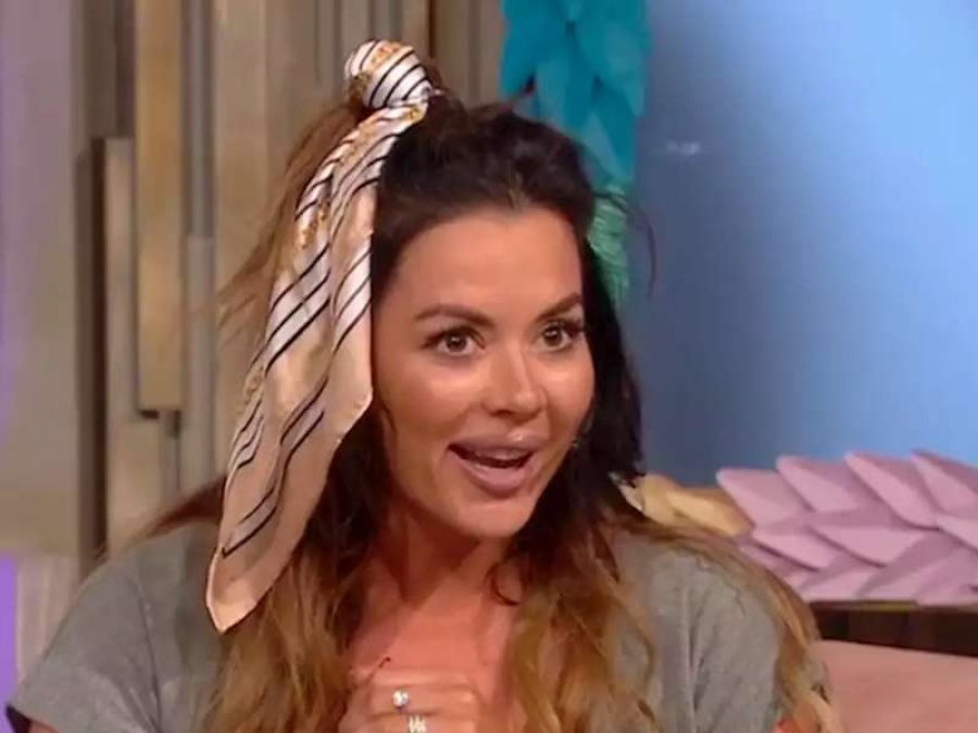 Karina Jelinek se descompensó en vivo en ”Cortá por Lozano”