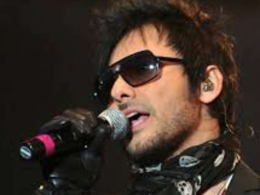 Beto Cuevas regresa con nuevo disco: ”Colateral”