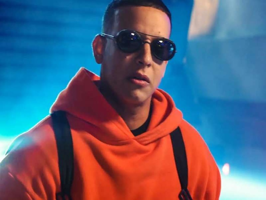 La hija de Daddy Yankee ”la rompe” en Instagram
