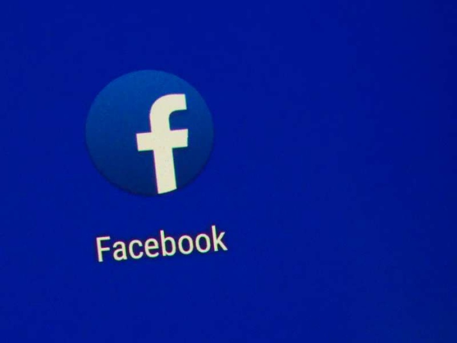 Facebook prueba el botón ”estados de ánimo” en sus historias