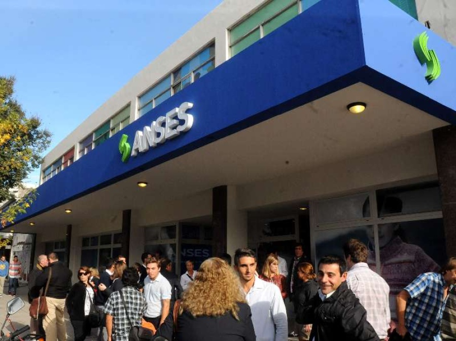 Hoy arranca la preinscripción para recibir el ingreso de emergencia de $10.000