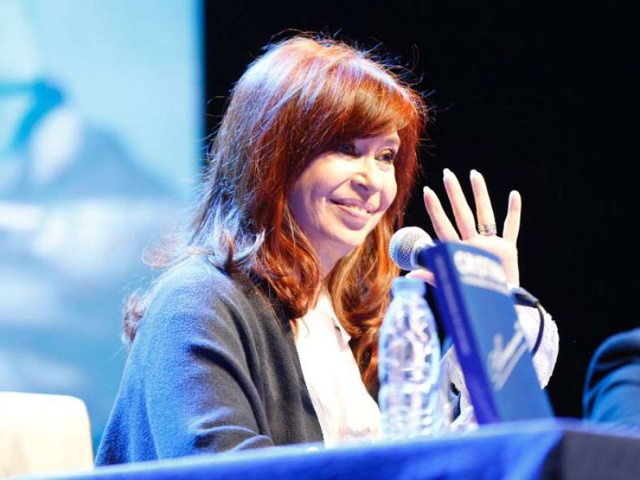 Cristina recordó la primera presentación de ”Sinceramente” y que se casó con Kirchner