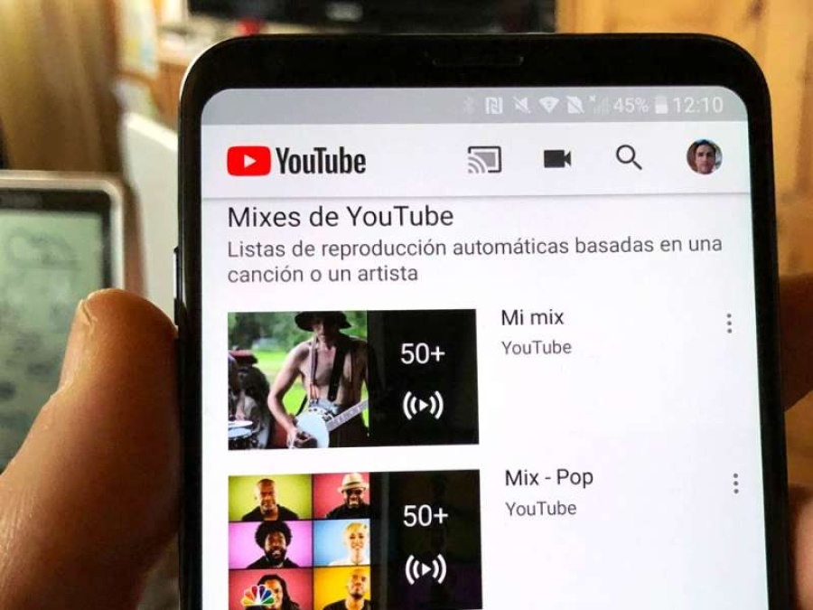 ¿Cómo escuchar YouTube de fondo en el celular?