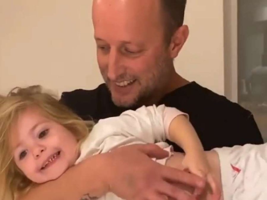 Video: Jesica Cirio filmó el reencuentro de Martín Insaurralde con su hijita