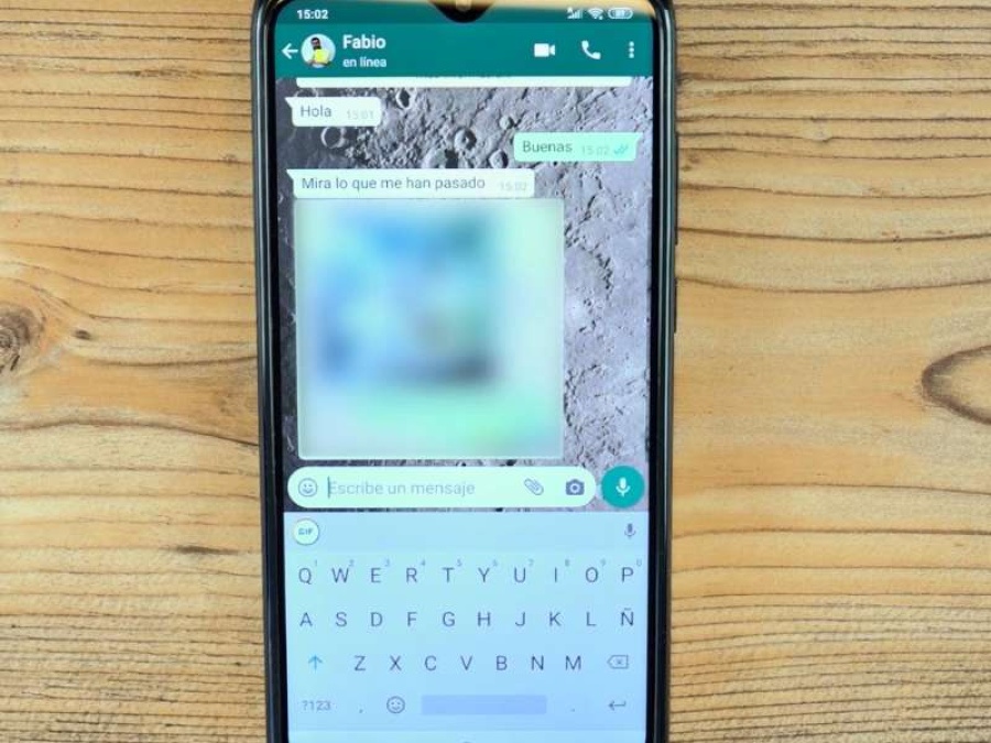 ¿Cómo hacer captura de una conversación completa en WhatsApp?