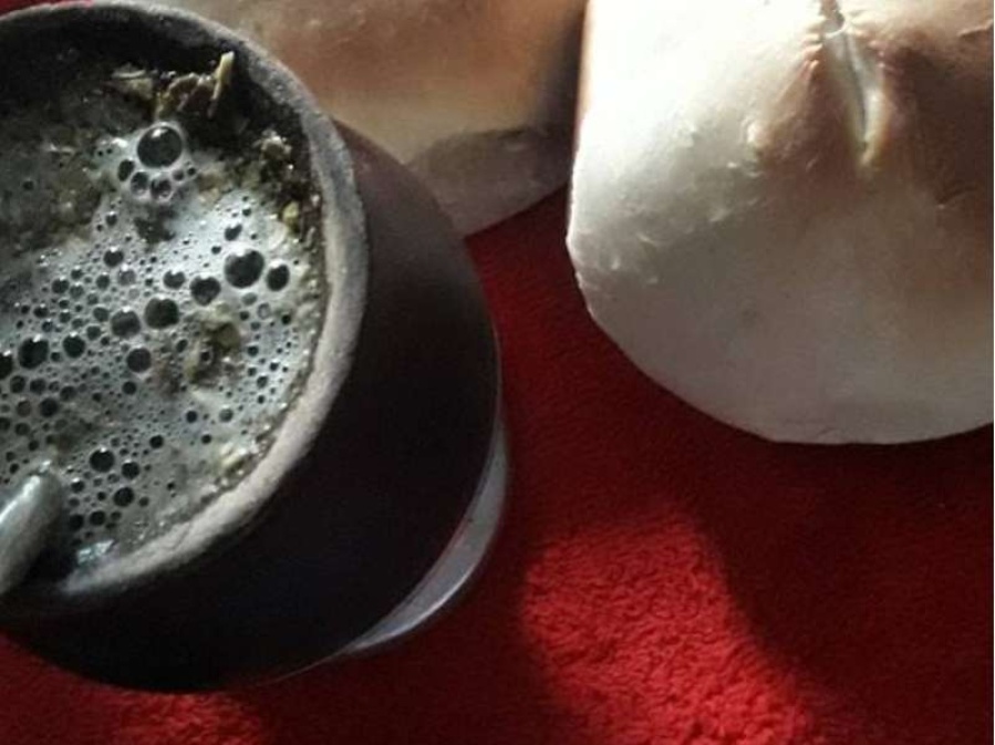 Es viral: ”Hoy cumplí años y estoy cenando mates con pan”