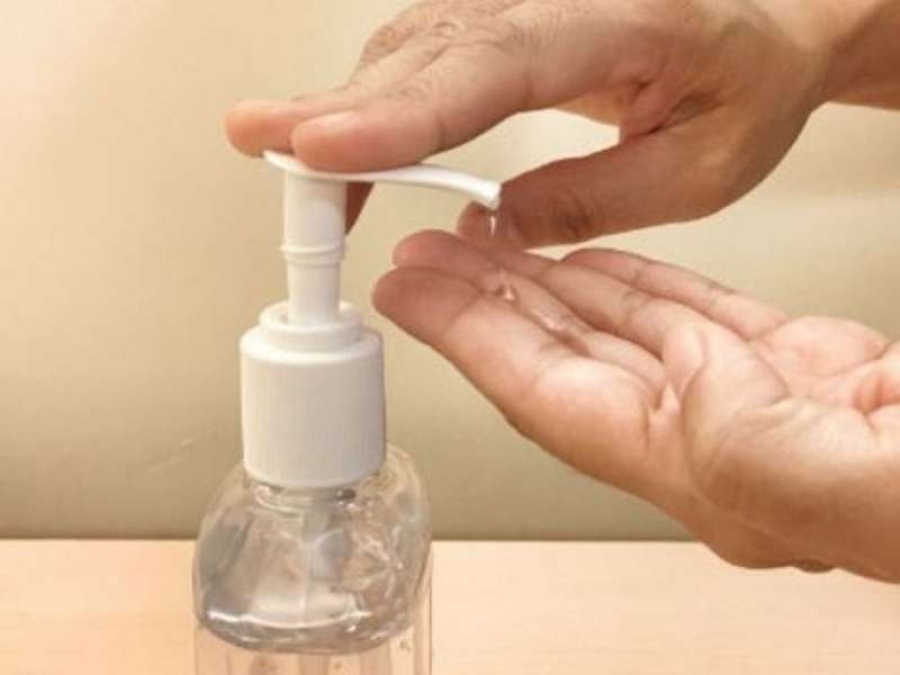 La ANMAT prohibió la comercialización de una marca de alcohol en gel