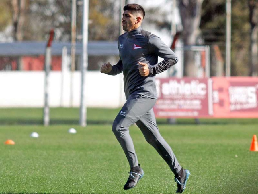 Un futbolista reveló que no podía dormir de noche por el interés de Estudiantes 