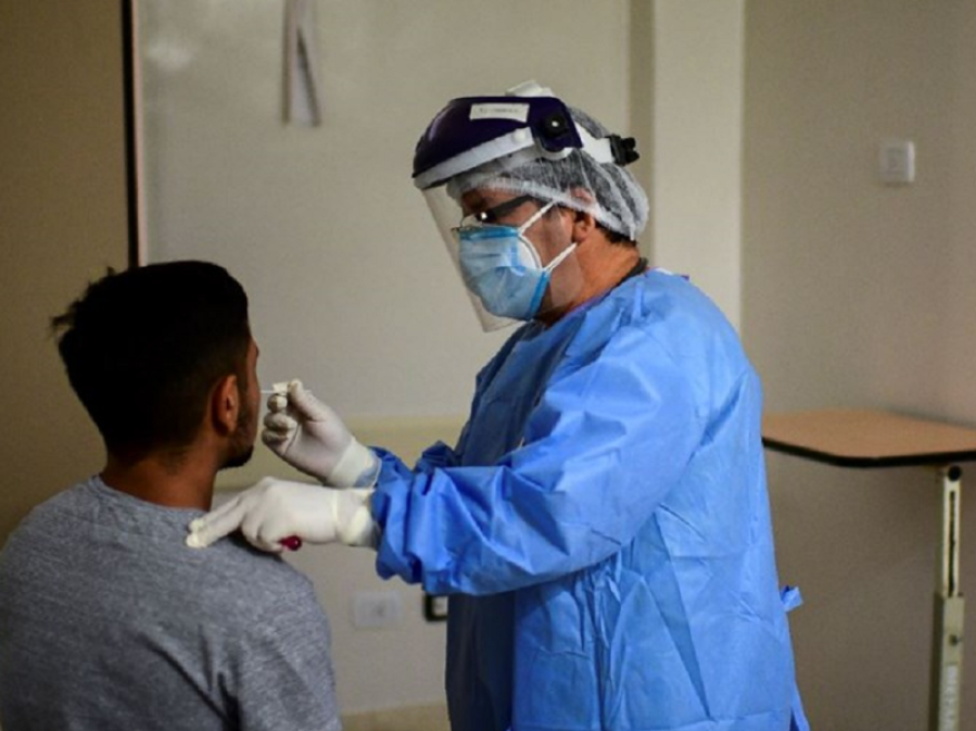 No tomar sol aumenta el riesgo de tener COVID-19 