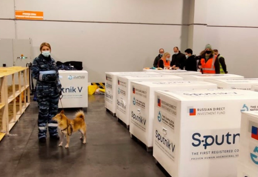 Satisfacción de Provincia por los miles de inscriptos para vacunarse contra el COVID 19: cómo y quiénes pueden sacar turno