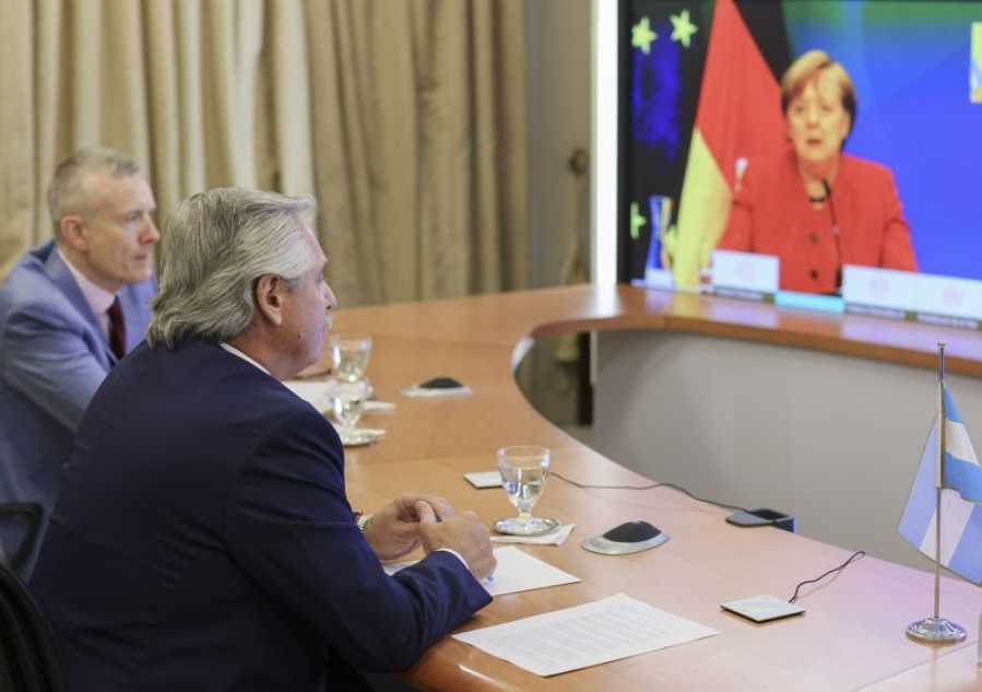 Alberto Fernández agradeció a Angela Merkel por el apoyo en la negociación con el FMI