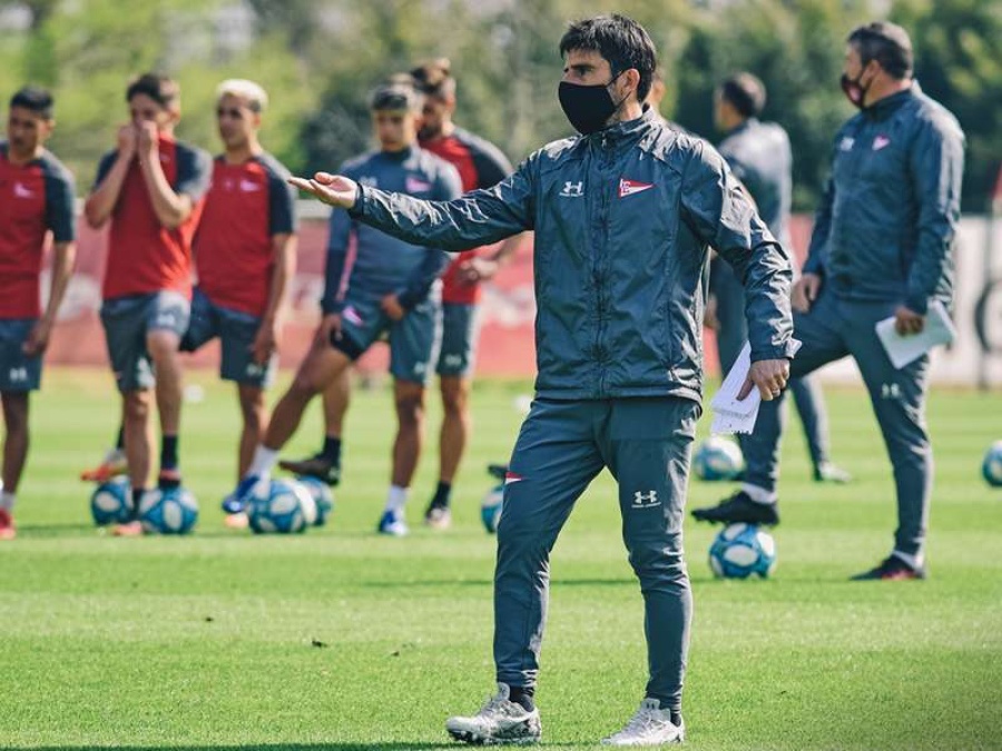 El plantel de Estudiantes retoma las tareas y ya piensa en Vélez 