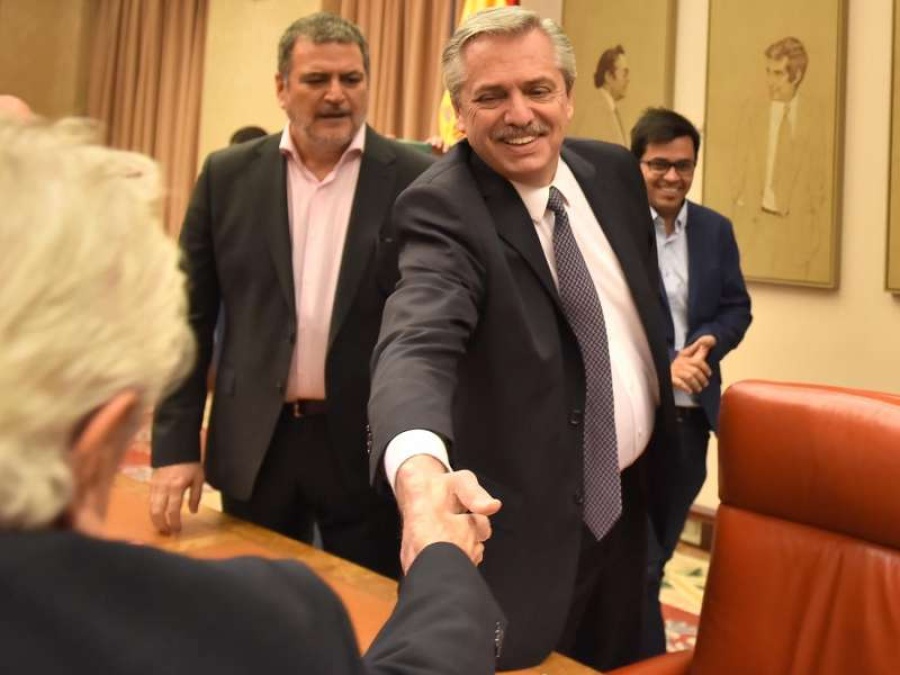 El Gobierno convocó a empresarios y sindicalistas para fijar una suba del salario mínimo