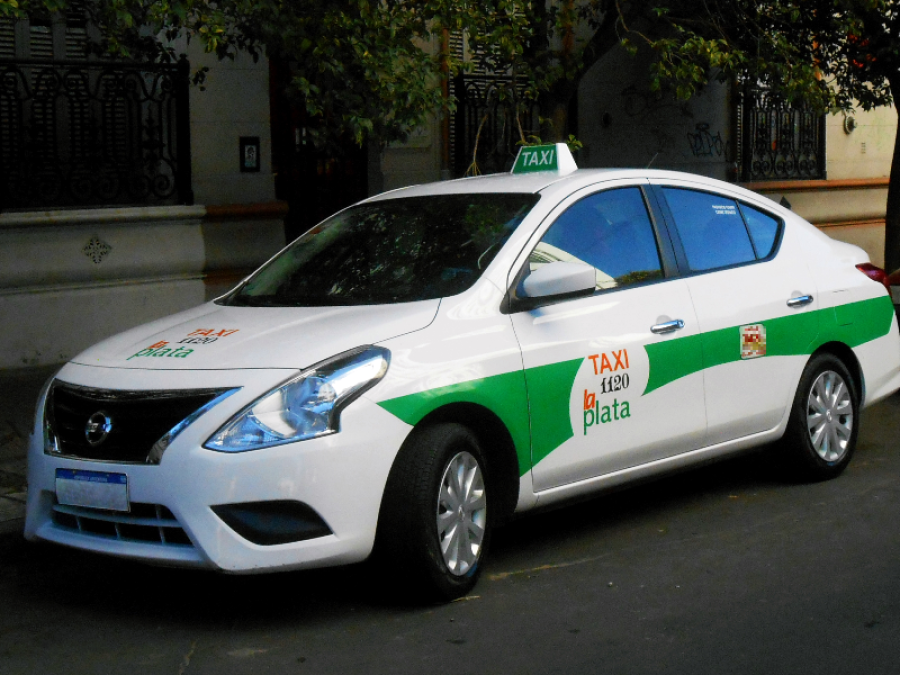 Taxista de La Plata tenía un pedido de captura desde el 2019 y lo detuvieron en el centro: ”Lo vimos un poco nervioso”