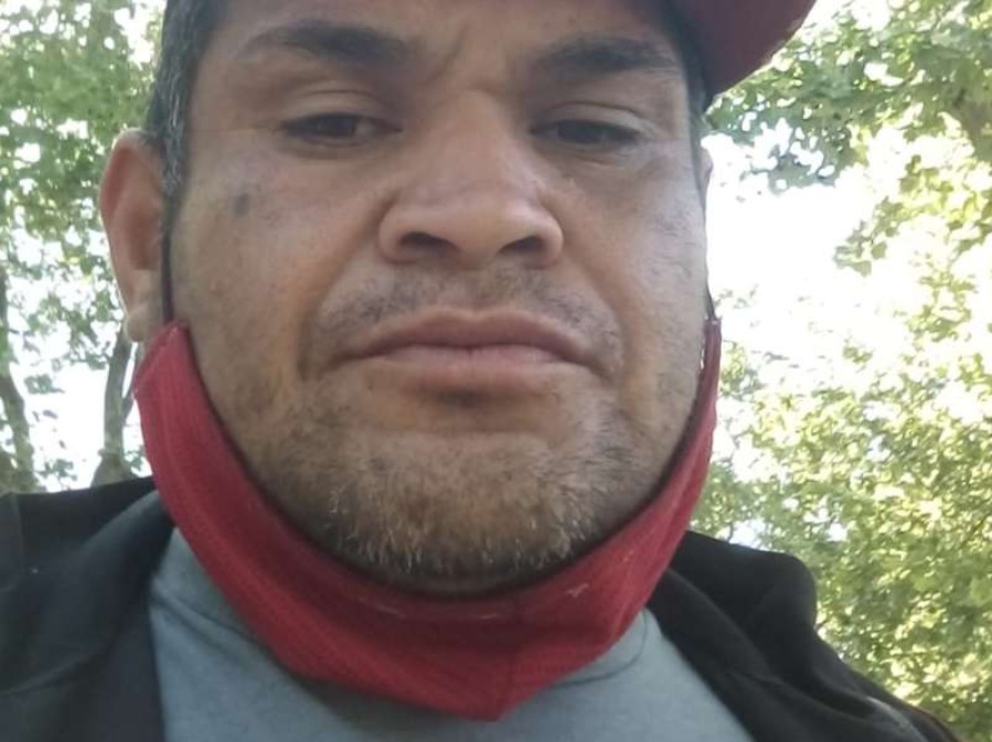 Es ”trapito” en 12 y 56, se separó de su pareja y quedó sin nada: ”No tengo cocina ni heladera; todo fue para mis hijos”