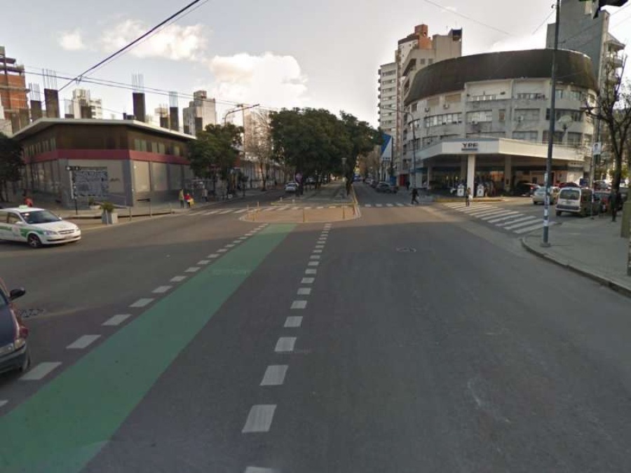 Amenazaron con prenderle fuego la casa a una mujer en pleno centro de La Plata