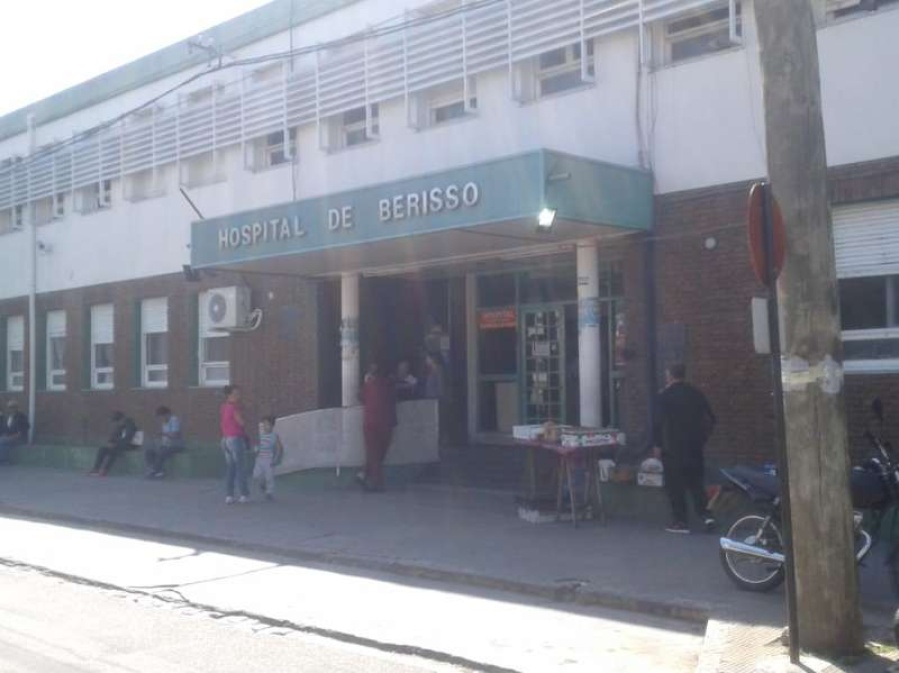 Le partieron una baldosa en la cabeza al chofer de un camión de residuos de Berisso