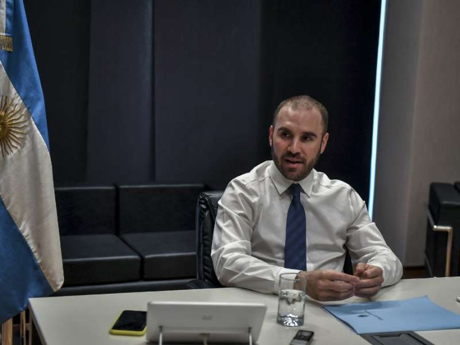 Guzmán dijo que una brecha del 50% entre el dólar oficial y el blue ya sería ”adecuada”