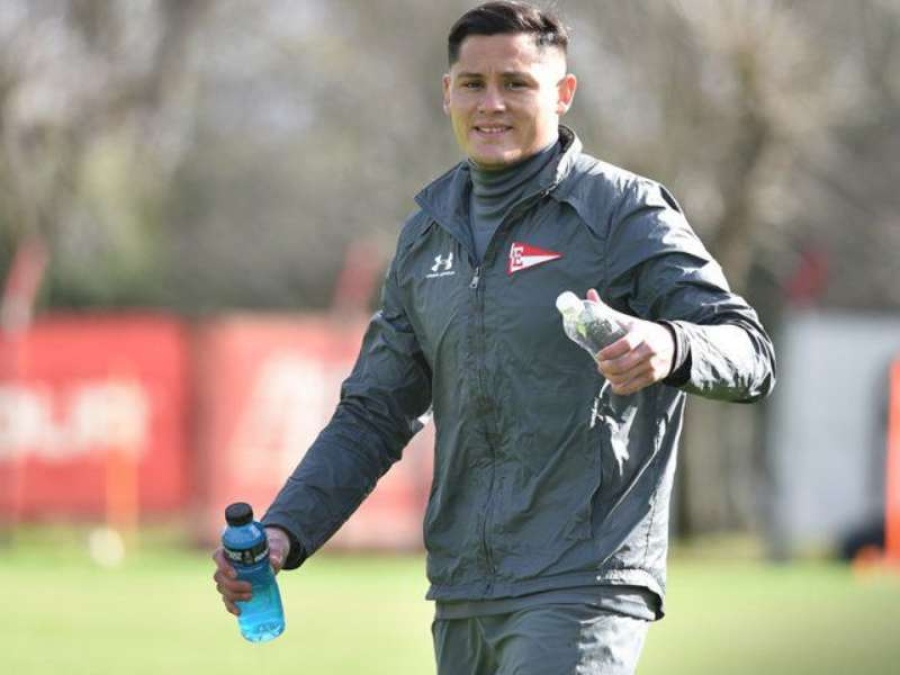 Un futbolista que no quería estar en Estudiantes se va del club