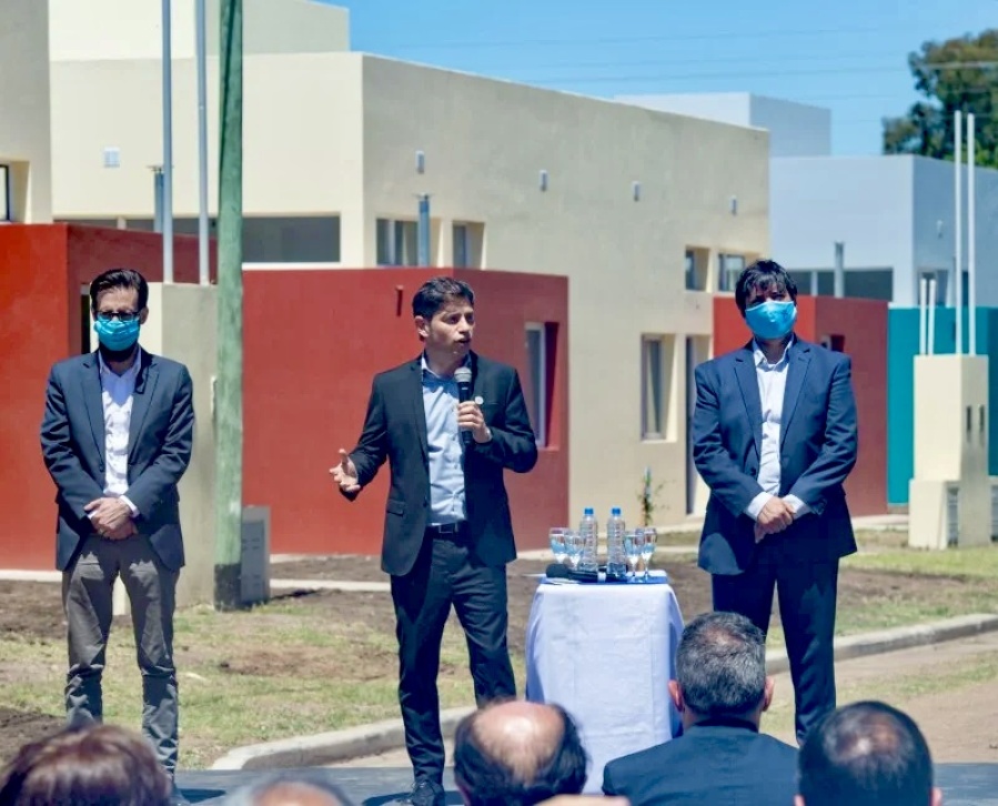 Kicillof: ”Construir viviendas es crear trabajo y reconocer los derechos de las y los bonaerenses”