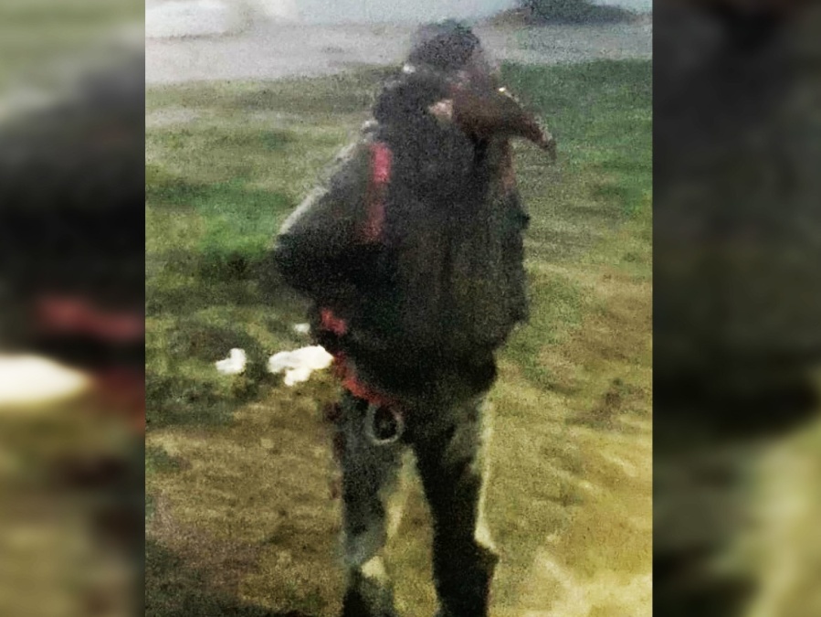 El extraño caso del hombre ”cara de cuervo” en las calles de Los Hornos