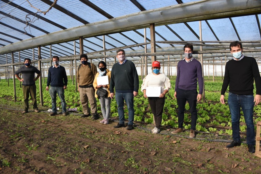 Nano Cara participó de la entrega de certificados para la producción agroecológica a trabajadoras hortícolas