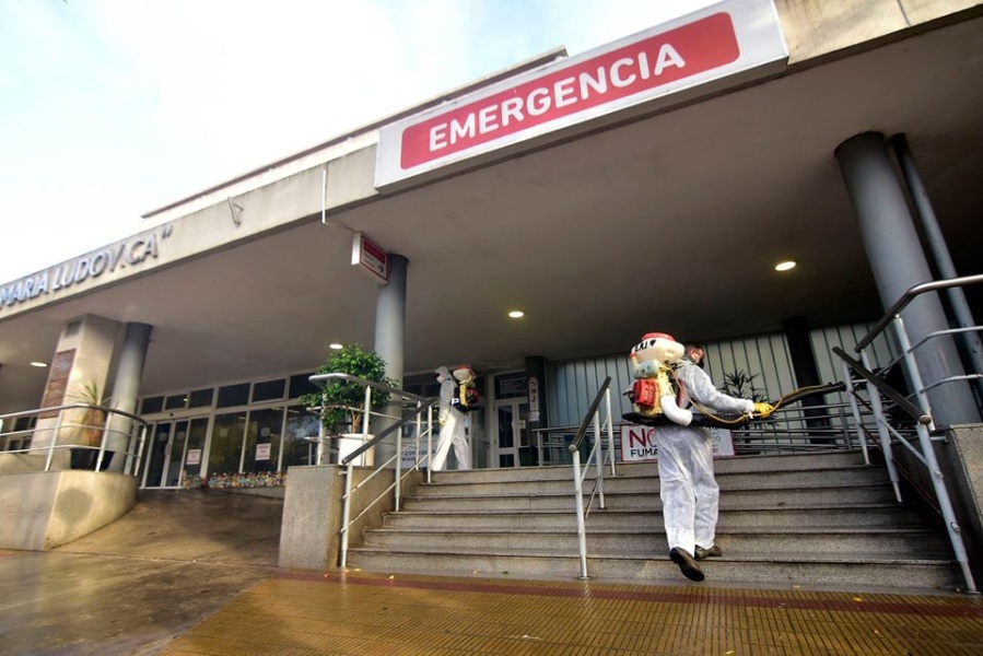 335 personas dieron positivo y 11 fallecieron por coronavirus en La Plata durante las últimas 24 horas