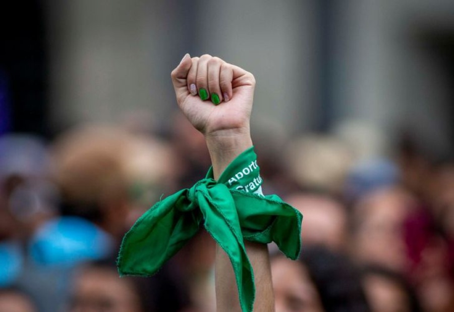 Las mujeres criminalizadas por abortos dentro de las 14 semanas deberán ser sobreseídas