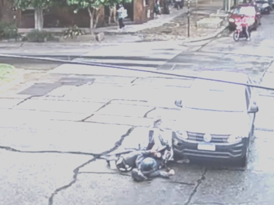 No llegó a frenar y el asfalto le jugó una mala pasada: accidente en Zona Norte