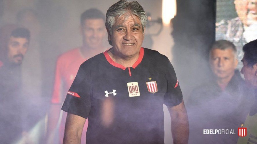 Un ex futbolista y técnico de Estudiantes pidió que banquen a Desábato y Braña