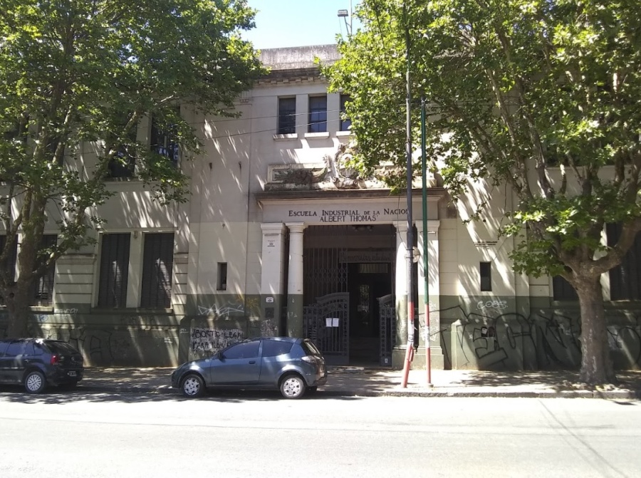 Ya son 7 los preceptores contagiados en el Albert Thomas de La Plata: en total hay 10 casos