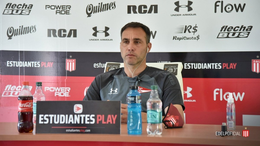 Desábato descartó los rumores y confirmó un equipo con varios cambios