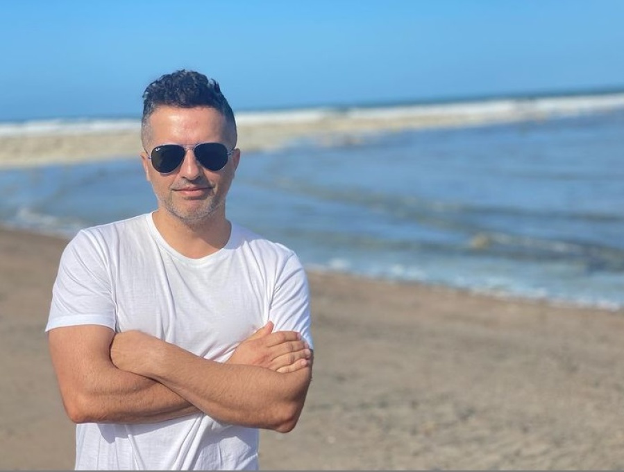 Criticaron a Ángel De Brito por el distanciamiento social en una cena y respondió: ”Giles”