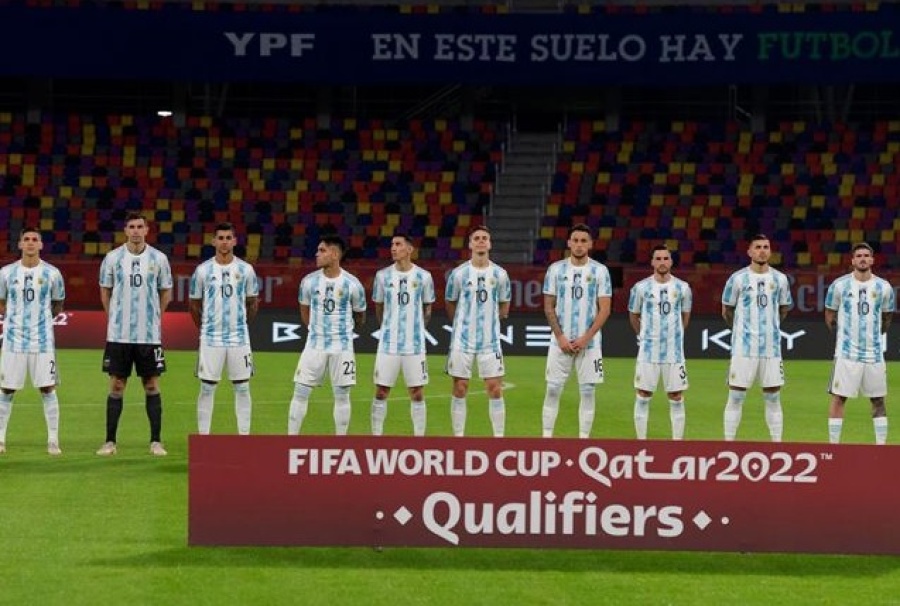 Dos titulares indiscutidos quedarían afuera de la lista de Scaloni para la Copa América