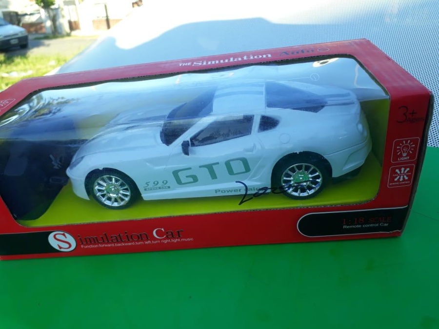 Lo arrestaron por querer robar un autito a control remoto en un supermercado de Villa Elisa