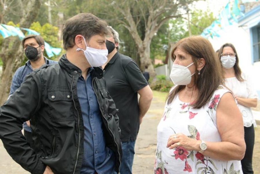 Teresa García: ”Garro está en campaña política, mientras en la Provincia estamos en campaña de vacunación”