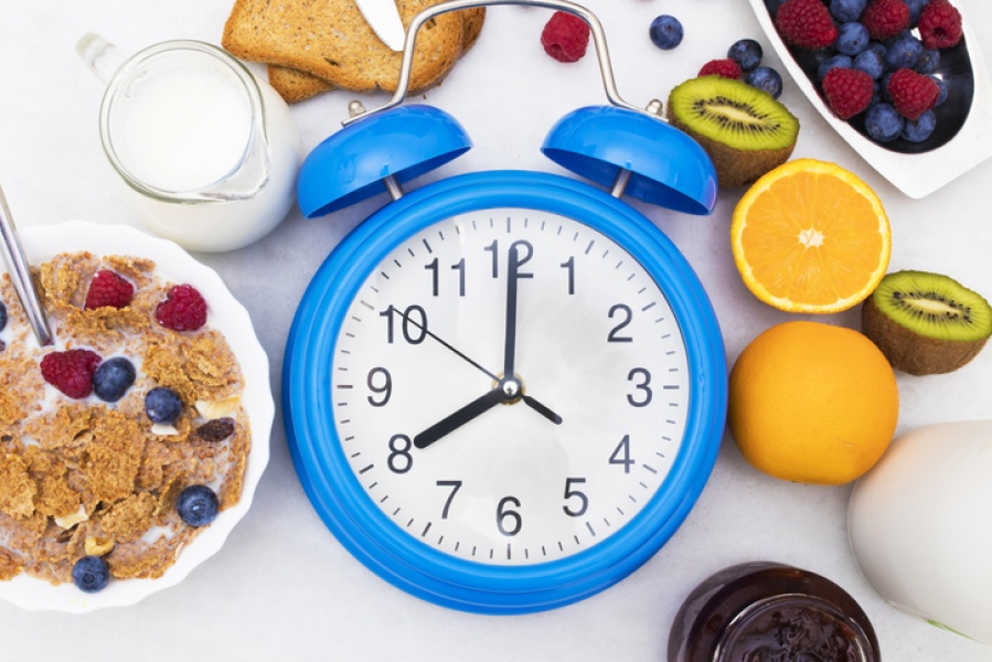 El secreto para bajar de peso: ¡Desayuná más temprano!